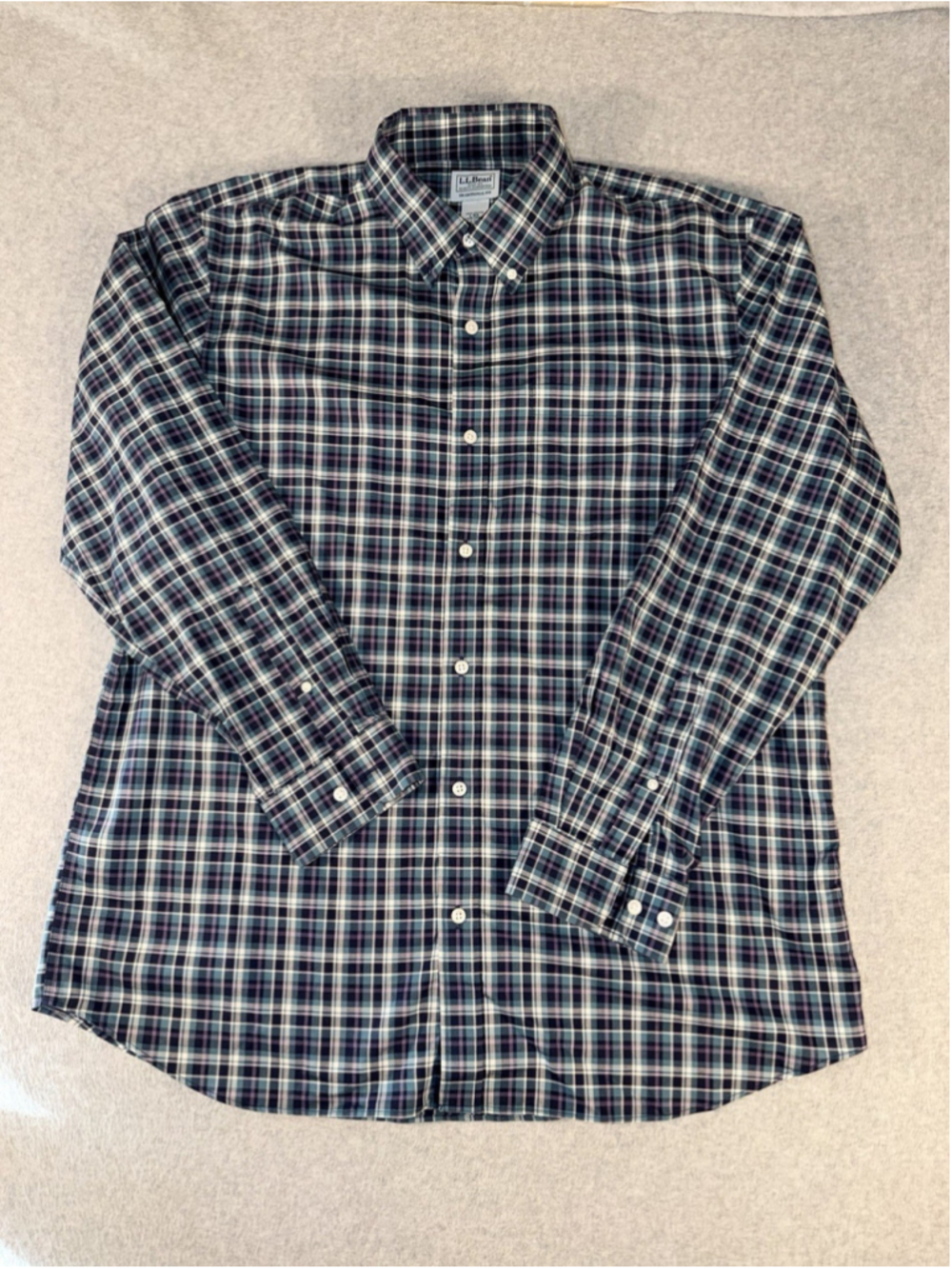 L.L.Bean Traditional Fit Plaid Shirt Men’s Large L Blue Purple Button Down